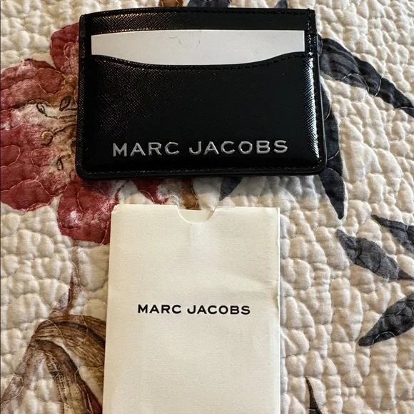 Marc Jacobs Sleek Black Card Holder - Picture 4 of 6